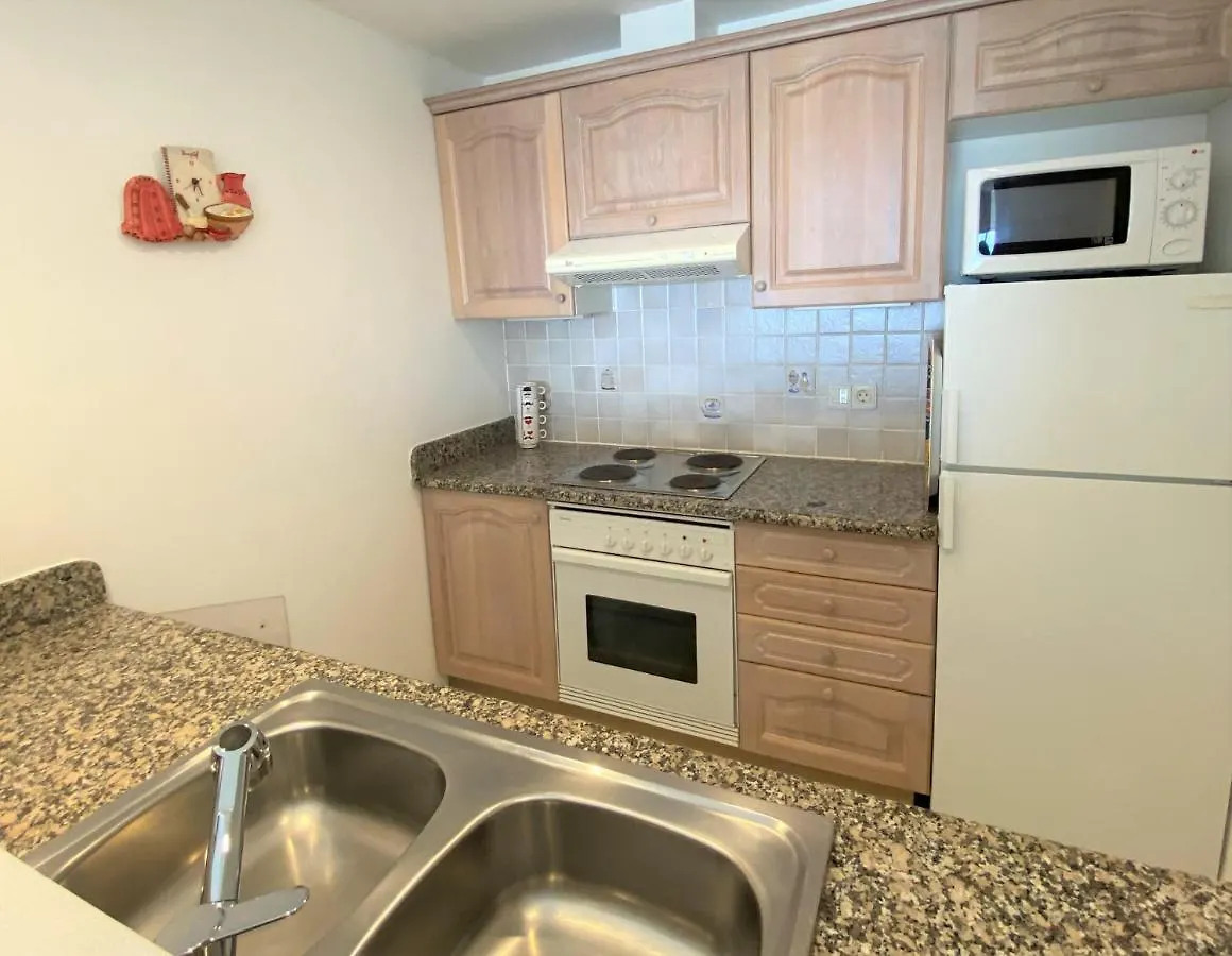 Apartaments Esbotzada L'Escala 0*,  Spain